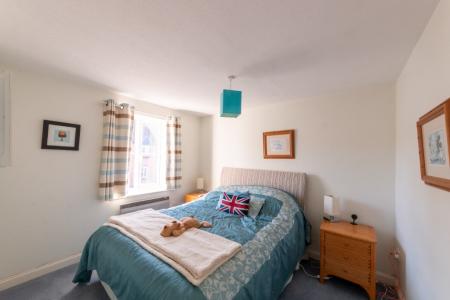 2 bedroom Flat to let in Mill Lane, Newbury, RG14