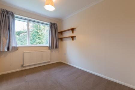 5 bedroom Detached house to let in Greenacres, Newbury, RG20