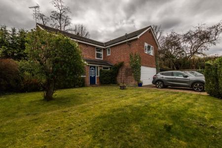 Greenacres, Newbury, RG20