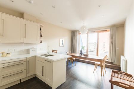 2 bedroom Flat to let in Northbrook St, Newbury, RG14