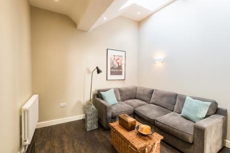 2 bedroom Flat to let in Northbrook St, Newbury, RG14