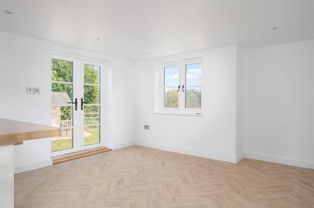 4 bedroom Detached house to let in West Street, Newbury, RG20
