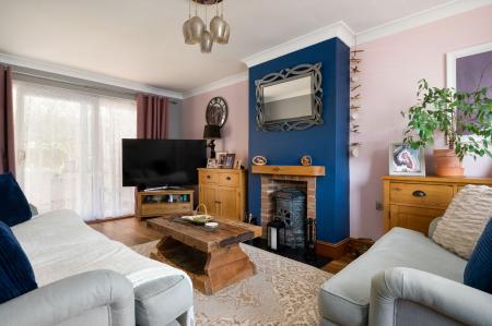 3 bedroom Semi-detached house for sale in Middle Close, Newbury, RG14