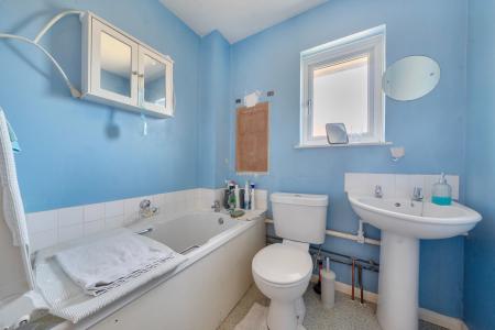 3 bedroom Semi-detached house for sale in Grindle Close, Thatcham, RG18