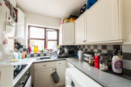 1 bedroom Semi-detached house to let in Barn Close, Hungerford, RG17