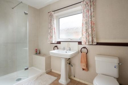 3 bedroom Bungalow for sale in Ebbs Lane, Wantage, OX12