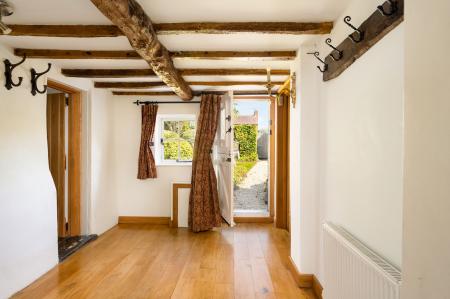 3 bedroom Cottage for sale in Main Street, Grove, OX12
