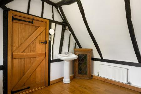 3 bedroom Cottage for sale in Main Street, Grove, OX12