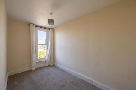 1 bedroom Flat to let in Enborne Road, Newbury, RG14
