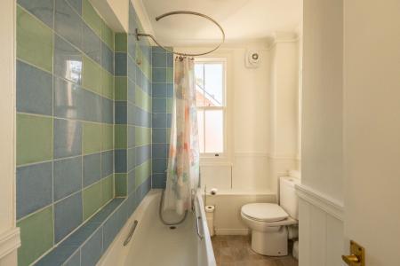 1 bedroom Flat to let in Enborne Road, Newbury, RG14