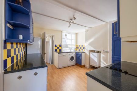 1 bedroom Flat to let in Enborne Road, Newbury, RG14