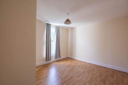 1 bedroom Flat to let in Enborne Road, Newbury, RG14