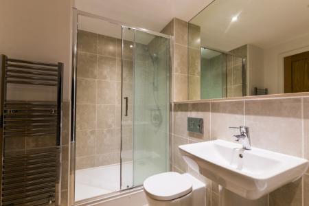 1 bedroom Flat to let in Racecourse Road, Newbury, RG14