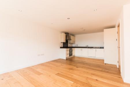 1 bedroom Flat to let in Racecourse Road, Newbury, RG14
