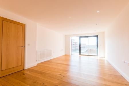 1 bedroom Flat to let in Racecourse Road, Newbury, RG14