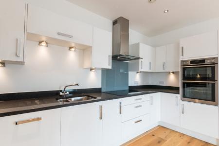 1 bedroom Flat to let in Kingman Way, Newbury, RG14