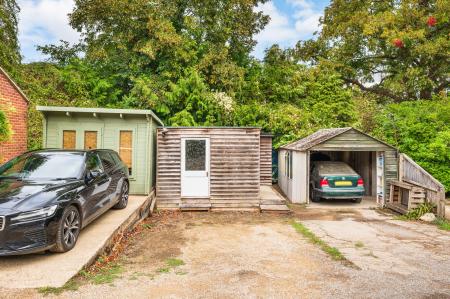 2 bedroom Terraced House for sale in Mount Pleasant, Wantage, OX12