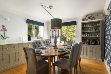 6 bedroom Detached house for sale in Briff Lane, Upper Bucklebury, RG7