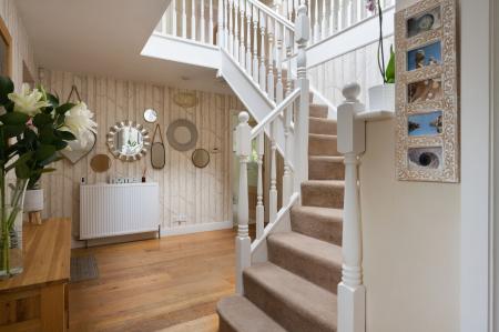 6 bedroom Detached house for sale in Briff Lane, Upper Bucklebury, RG7