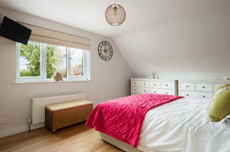 6 bedroom Detached house for sale in Briff Lane, Upper Bucklebury, RG7