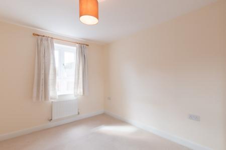4 bedroom Semi-detached house to let in Rondetto Avenue, Newbury, RG14