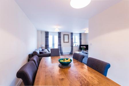 4 bedroom Semi-detached house to let in Rondetto Avenue, Newbury, RG14