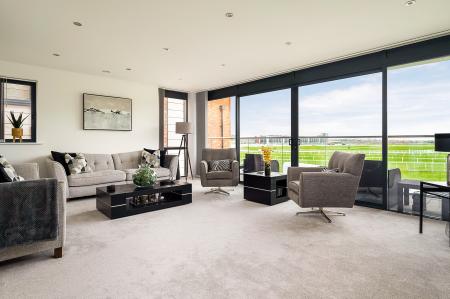 4 bedroom Detached house to let in Teeton Mill Place, Newbury, RG14