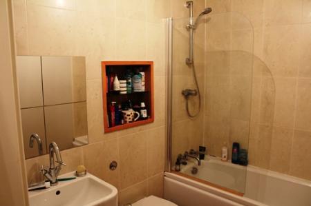 2 bedroom Flat to let in Colombo Square, Worsdell Drive, Gateshead, NE8