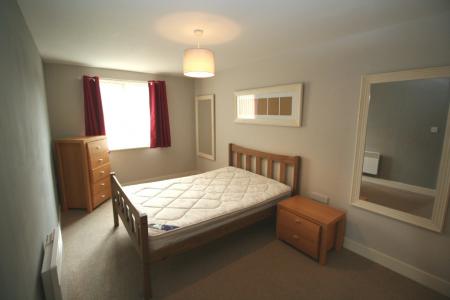 2 bedroom Flat to let in Colombo Square, Worsdell Drive, Gateshead, NE8