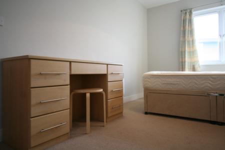 2 bedroom Flat to let in Colombo Square, Worsdell Drive, Ochre Yards, Gateshead, NE8