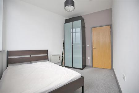 2 bedroom Flat to let in Hudson Street, Gateshead, NE8