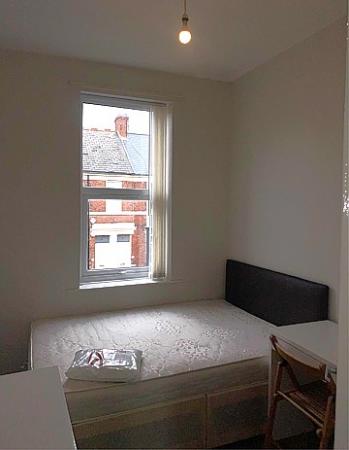 3 bedroom Flat to let in Kelvin Grove, Sandyford, Newcastle Upon Tyne, NE2