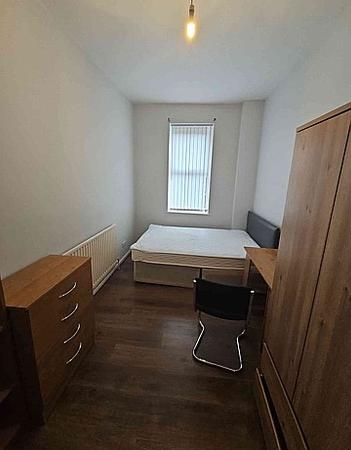 2 bedroom Flat to let in Kelvin Grove, Sandyford, Newcastle Upon Tyne, NE2