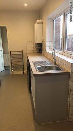 2 bedroom Flat to let in Kelvin Grove, Sandyford, Newcastle Upon Tyne, NE2