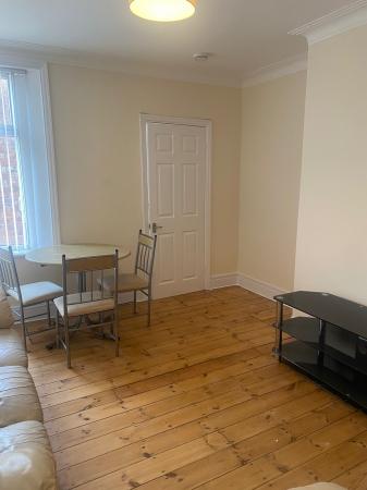 2 bedroom Flat to let in Addycombe, Heaton, Newcastle Upon Tyne, NE6