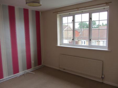 2 bedroom Semi-detached house to let in Chelford Close, Hadrian Park, Wallsend, NE28