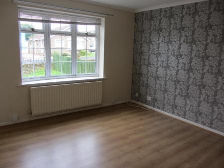 2 bedroom Semi-detached house to let in Chelford Close, Hadrian Park, Wallsend, NE28