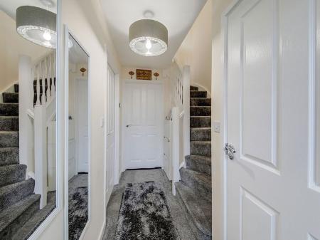 2 bedroom Terraced House to let in Lawson Close, Byker, Newcastle Upon Tyne, NE6