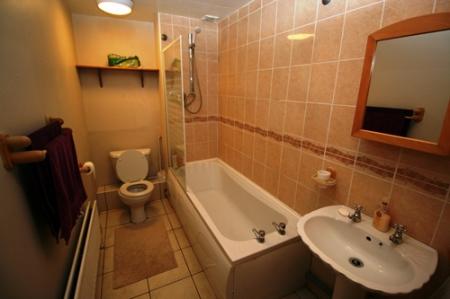 2 bedroom Flat to let in Tosson Terrace, Heaton, Newcastle Upon Tyne, NE6