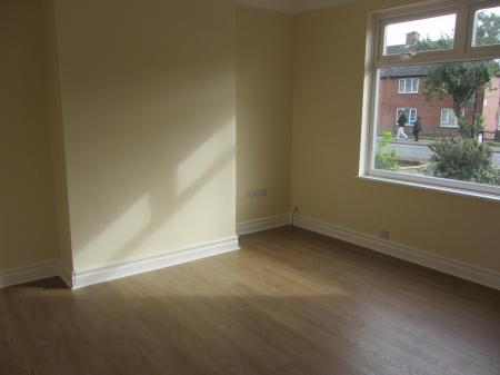2 bedroom Flat to let in High Street East, Wallsend, NE28