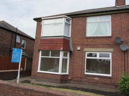 2 bedroom Flat to let in High Street East, Wallsend, NE28