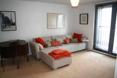 2 bedroom Flat to let in Cameronian Square, Ochre Yards, Gateshead, NE8