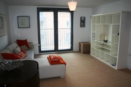 2 bedroom Flat to let in Cameronian Square, Ochre Yards, Gateshead, NE8