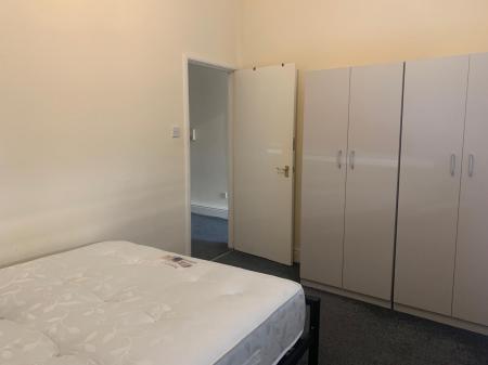 2 bedroom Flat to let in Mowbray St, Heaton, Newcastle Upon Tyne, NE6