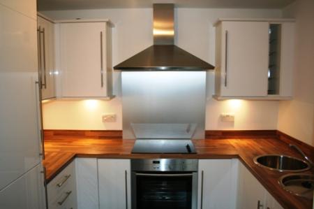 2 bedroom Flat to let in Cameronian Square, Ochre Yards, Gateshead, NE8