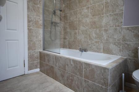 3 bedroom Flat to let in Holystone Crescent, High Heaton, Newcastle Upon Tyne, NE7