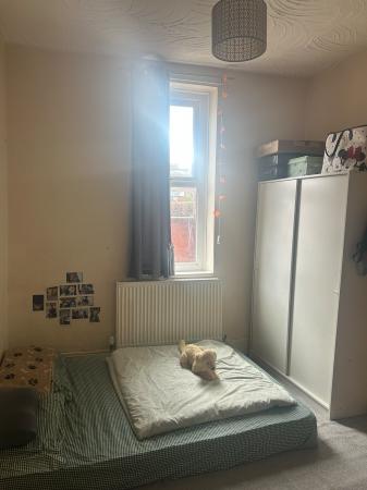 3 bedroom Flat to let in Warton Terrace, Heaton, Newcastle Upon Tyne, NE6