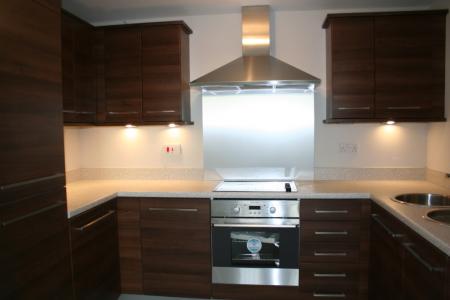 2 bedroom Flat to let in Colombo Square, Worsdell Drive, Gateshead, NE8