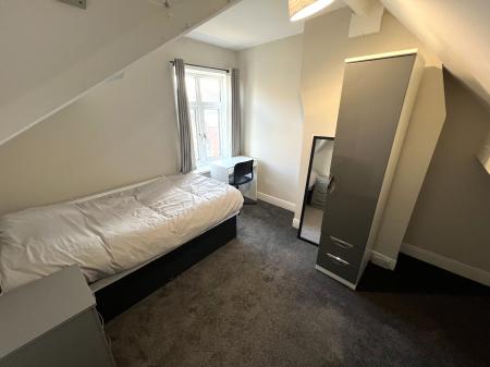 6 Watlands View, Newcastle-under-Lyme, ST5