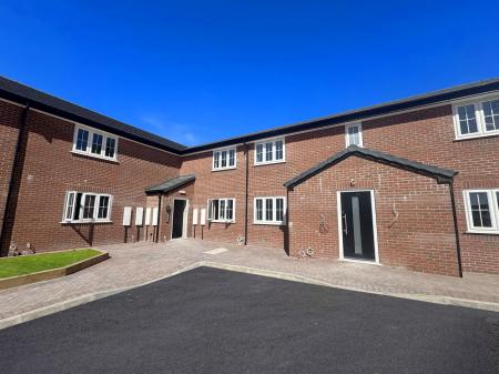 1 bedroom Apartment to let in Apedale Road, Chesterton, ST5